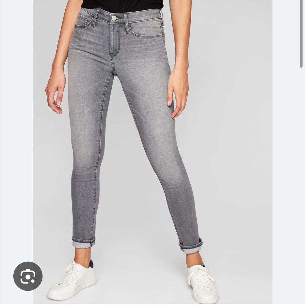 Athleta gray wash skinny jeans